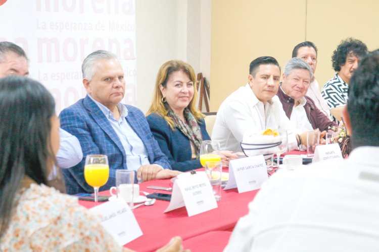 Va González Saravia en unidad con presidentes municipales de Morena