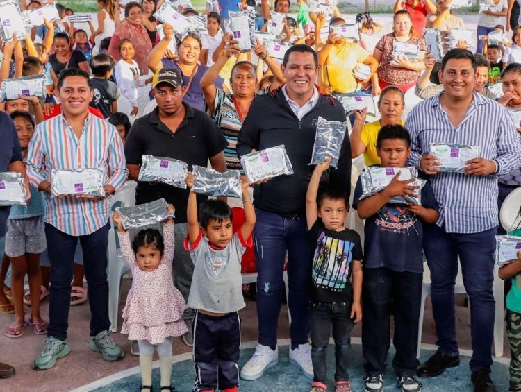 Encabeza Juan Ángel Flores gobierno con programas de bienestar social
