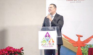 Rindió Juan Ángel Flores su 2° Informe de Gobierno