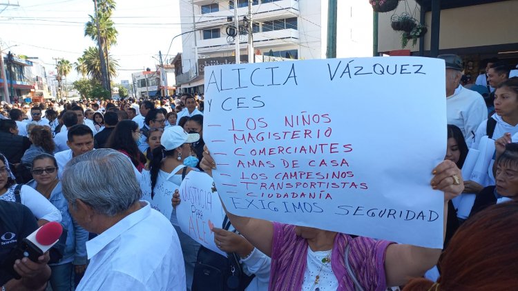 Maestros lanzan grito de alto a la violencia e inseguridad en Morelos