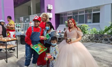 Mujeres trans regalan juguetes a niños de escasos recursos y hospitalizados