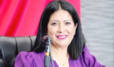 Gobierno estatal resolverá problemas  financieros en dependencias: Mirna Z