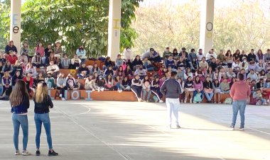 Ahora acusan por acoso laboral  al director de Normal en Cuautla