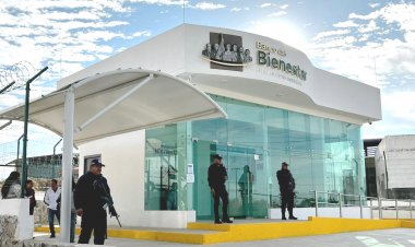 Cuidan una sucursal del Banco del Bienestar contra robo en Totolapan