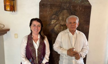 Margarita González Saravia y el obispo Ramón Castro coinciden en la urgencia de construir la paz