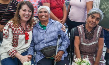 Dialoga Margarita González Saravia con productores de alimentos