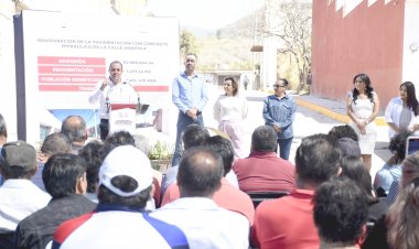 Beneficia el gobernador a vecinos de Cuernavaca con pavimentación