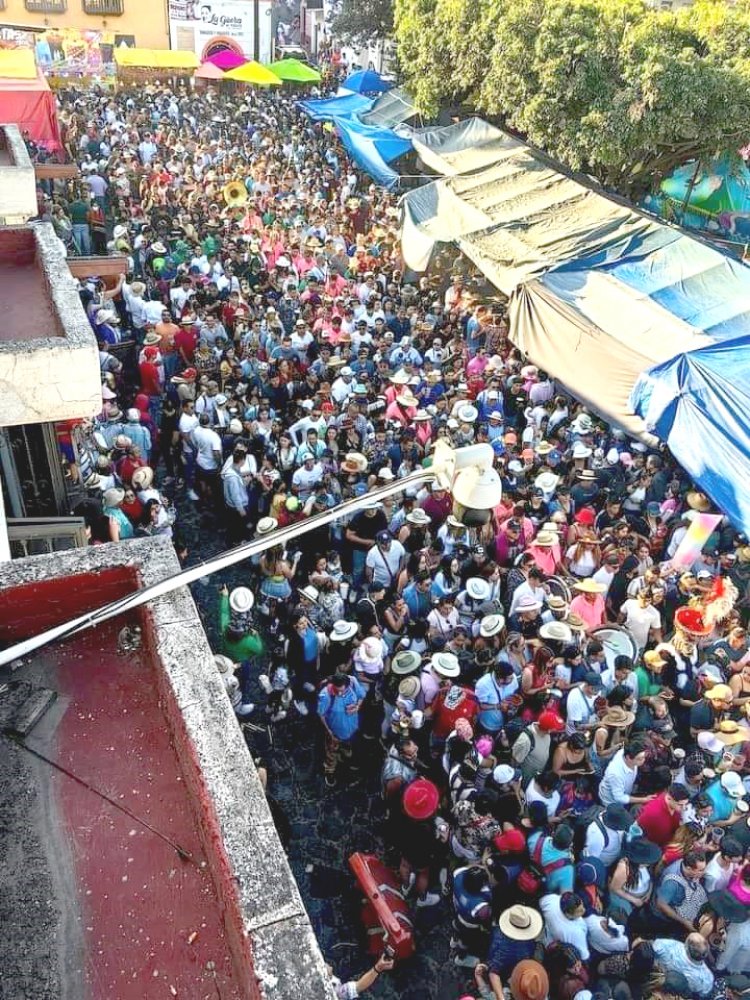 Asistentes al carnaval de Tepoztlán se quejan de muchas irregularidades