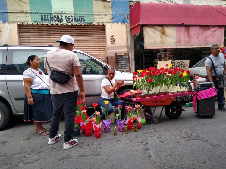 También en el Oriente, expendedores de flores tuvieron gran día