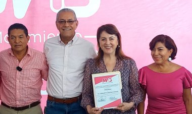 Recibió Margarita González,  constancia como candidata a gobernadora por el MAS