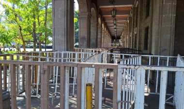 Inmuebles públicos y privados se protegen previo a protestas de mujeres