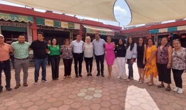 Alcalde de Jiutepec supervisa rehabilitación de mercado