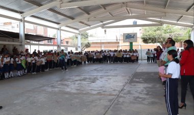 Con refrigerios escolares, en Jiutepec se promueve derecho a la alimentación