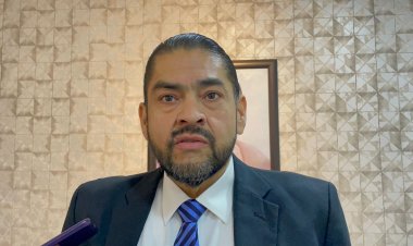 Gamboa Olea no deja el  cargo; se queda 4 años