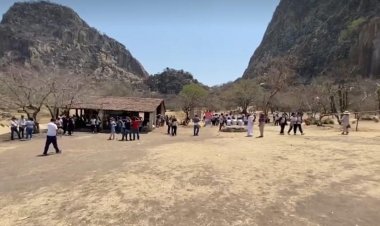 Zonas arqueológicas de la entidad, lugar de cita por eclipse