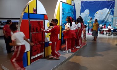 El gobierno de Jiutepec llevó a  alumnos de primaria al Papalote Museo del Niño