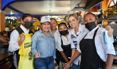 Convenció Lucy Meza a colonos de Cuernavaca