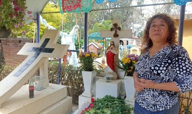 Mar de flores y de nostalgia se experimentó este 10 de mayo