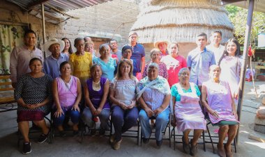Cocineras tradicionales recibirán apoyo para difundir la gastronomía