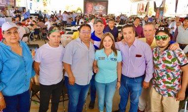 Comprometen choferes de Didi y Uber su voto para Lucy Meza