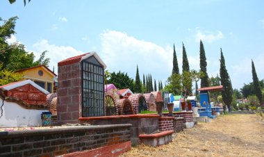 Reubicarán más de 500 fosas en el Panteón Parque la Paz