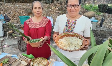 STyC impulsa la transmisión de la sabiduría de las cocineras tradicionales de la entidad