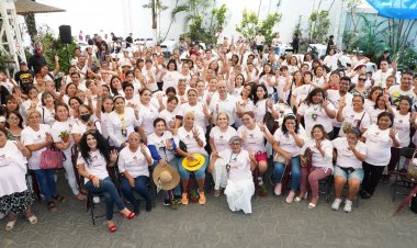 Nenis emprendedoras de Cuautla, con Rodrigo Arredondo