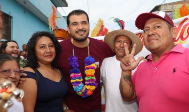 Entusiasma a vecinos de la Cuauhtémoc Cárdenas visita de Rafa Reyes y David Ortiz