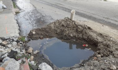 Irresponsablemente, SAPAC deja hoyos sobre Av. San Juan