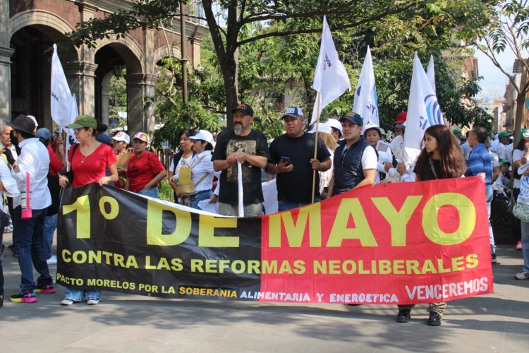 En defensa de los derechos laborales, la marcha en Cuernavaca