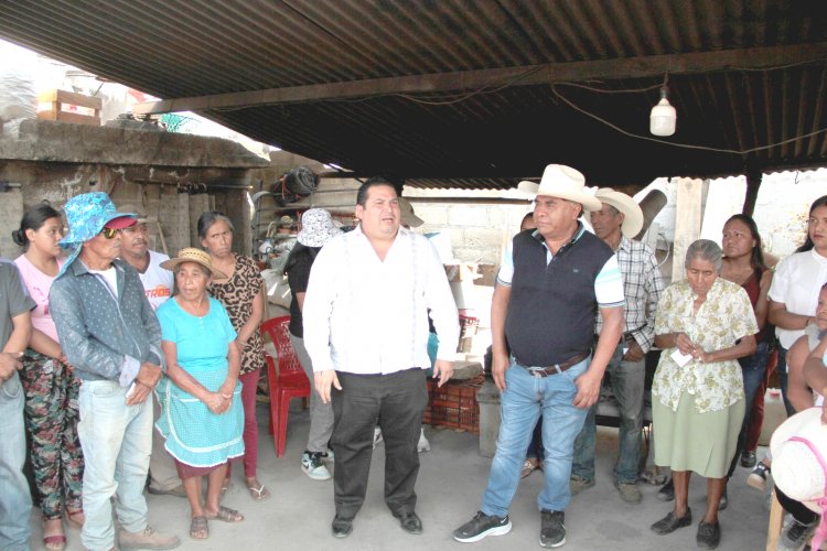Dialogan con productores de Tlalnepantla sobre utilización eficiente del agua y otros