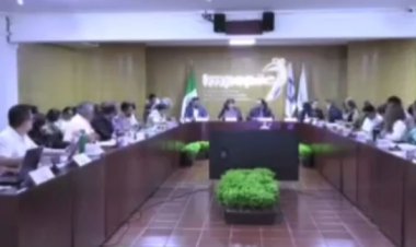 Más de la mitad de casillas, con retraso de, al menos, hora y media