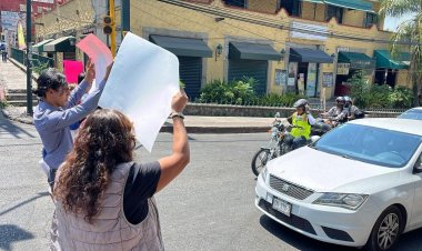 Bloquean calle empleados de Soriana