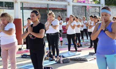 Gobierno de Jiutepec ofrece clases de yoga