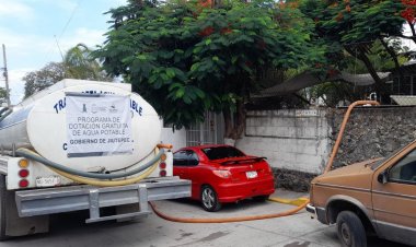 Casi 25 millones de litros, en programa emergente de agua en Jiutepec