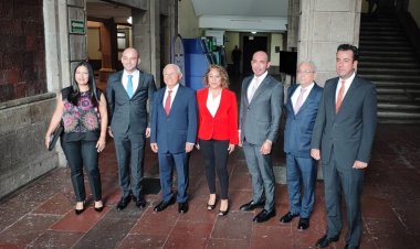 Ya funciona la mesa de transición de administraciones saliente y entrante