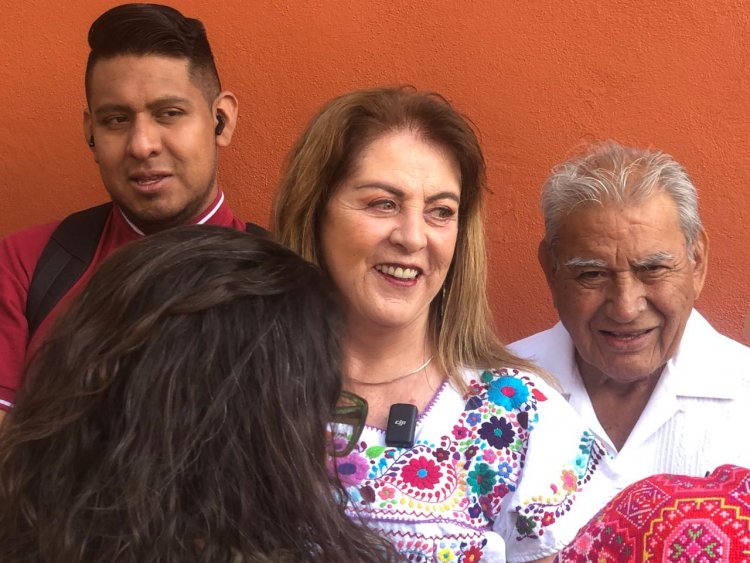 Se retrasa apertura de casilla donde vota Margarita González