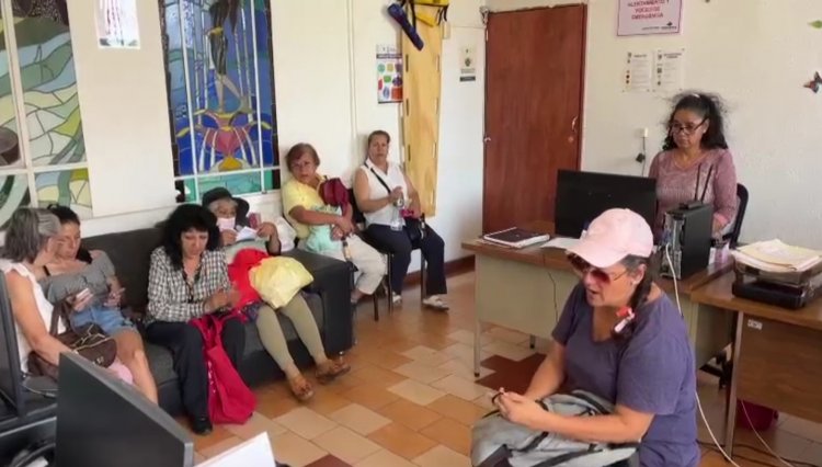 Vecinos de Lomas de Cortés denuncian añeja falta de agua