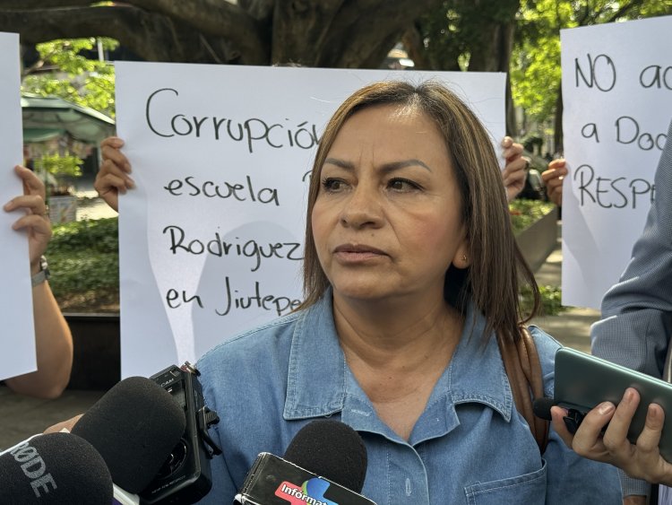 Acusa maestra venganza en su contra por denunciar corrupción