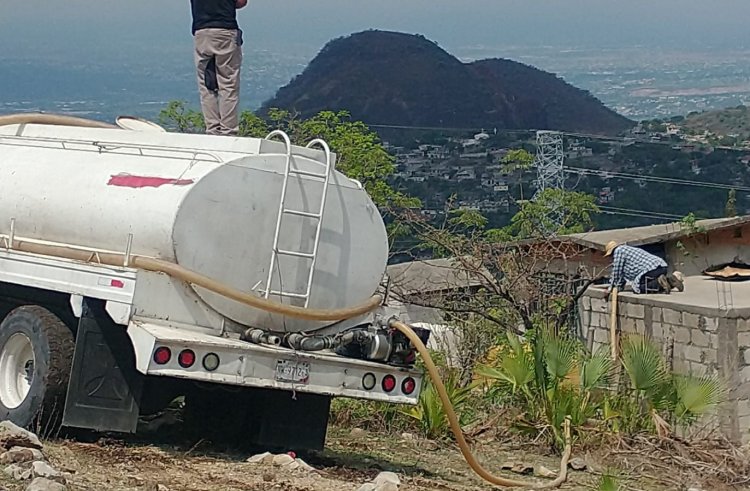 Casi 25 millones de litros, en programa emergente de agua en Jiutepec