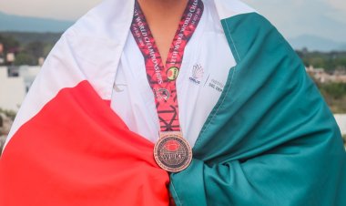 Suben paisanos al podio en el mundial de karate