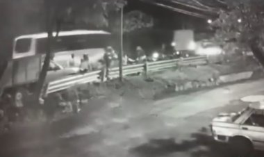 Se dirigía hacia Cuernavaca y arrolló a empleados de limpia