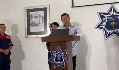 No aceptan mudarse vecinos del panteón de La Paz