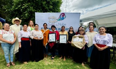 Se entregó la marca Sueño de Nube a artesanas de Hueyapan