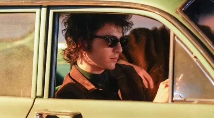 ¿Ya viste a Timothée Chalamet como Bob Dylan?