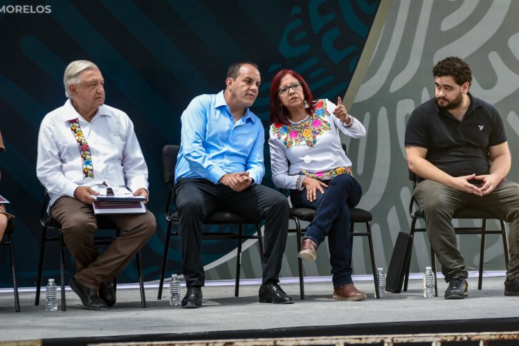 Confirman AMLO y Cuauhtémoc Blanco funcionamiento de programas federales