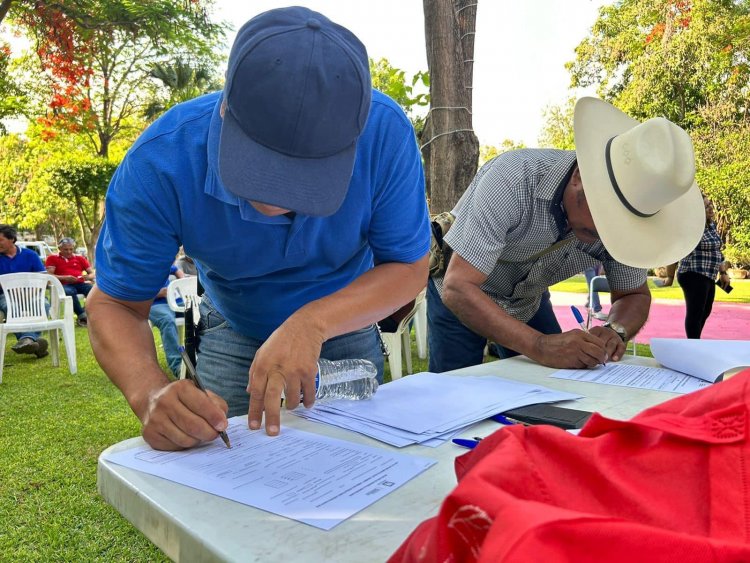 Se brinda apoyo a campesinos de Puente de Ixtla con insumos