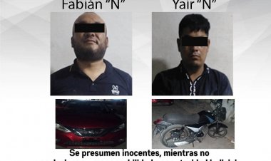 Este par cayó por manejar 2 vehículos que no eran suyos