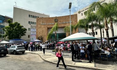 Paristas del Judicial van a la CDMX a continuar su protesta
