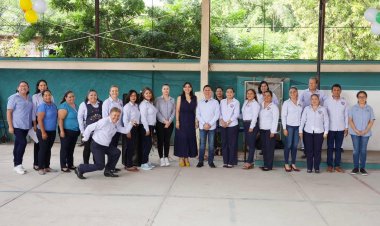 Alcalde de Jojutla presente  en el inicio del ciclo escolar